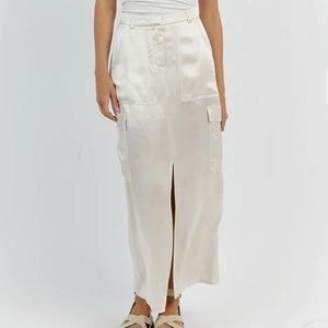 DISSH GEMMA SATIN CARGO SKIRT MIDI - SATIN MIDI SKIRT - CREAM